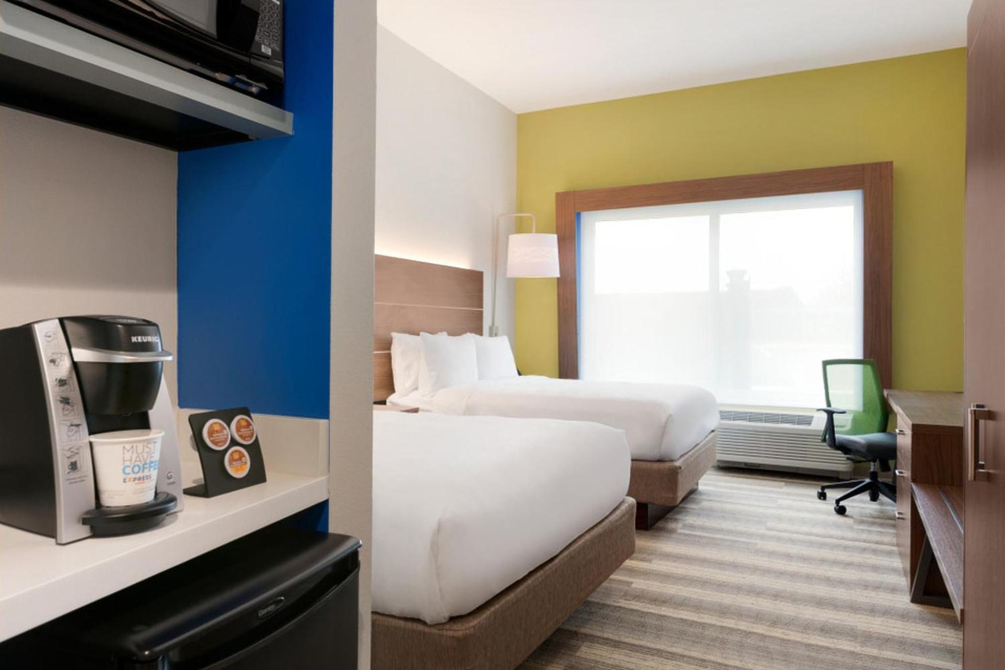 Standard Room with Two Queen Beds