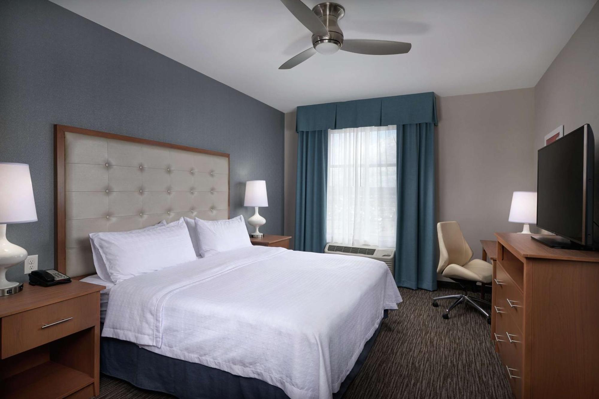 Two-Bedroom Suite - Non-Smoking